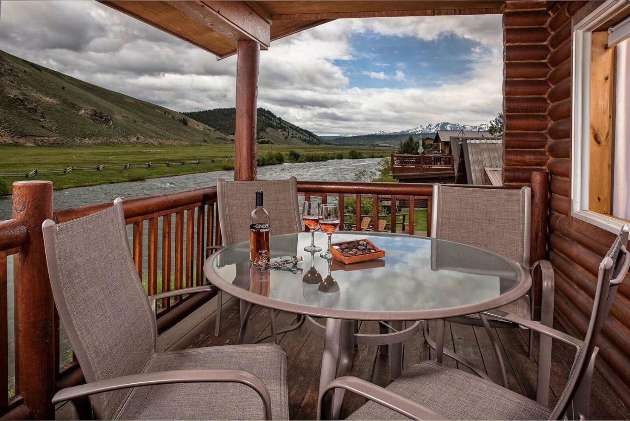 Redfish Riverside Inn Stanley المظهر الخارجي الصورة